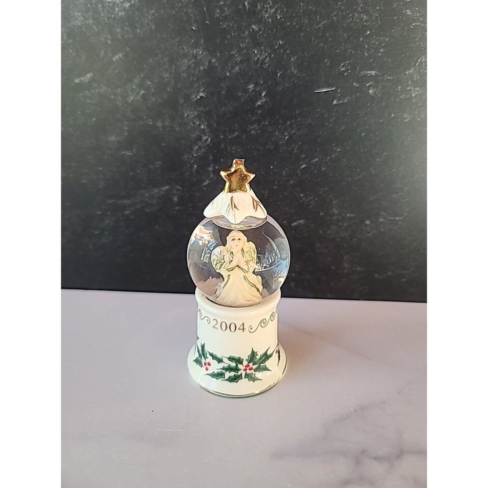 formalities by baum bros 2004 Angel ornament